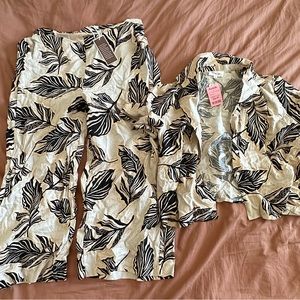 Floral inspired 2 piece set. Perfect for summer!